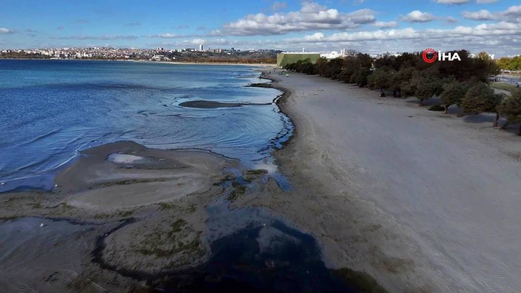 O kentte endişelendiren görüntü: Balıkçılar avlanmaya çıkamadı! Bu kadarı daha önce yaşanmadı 11